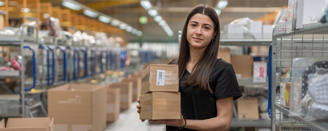 Mitarbeiter Versandsteuerung Logistik (m/w/d), 2. Bild